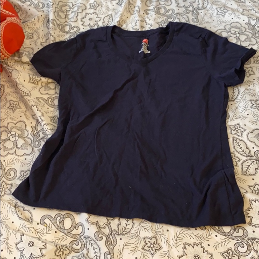Hanes t shirt